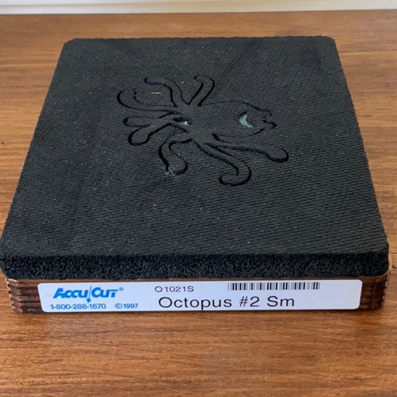 AccuCut Ellison 'Octopus #2 Sm' Wooden Die (4.75" x 5.75") - Picture 3 of 3